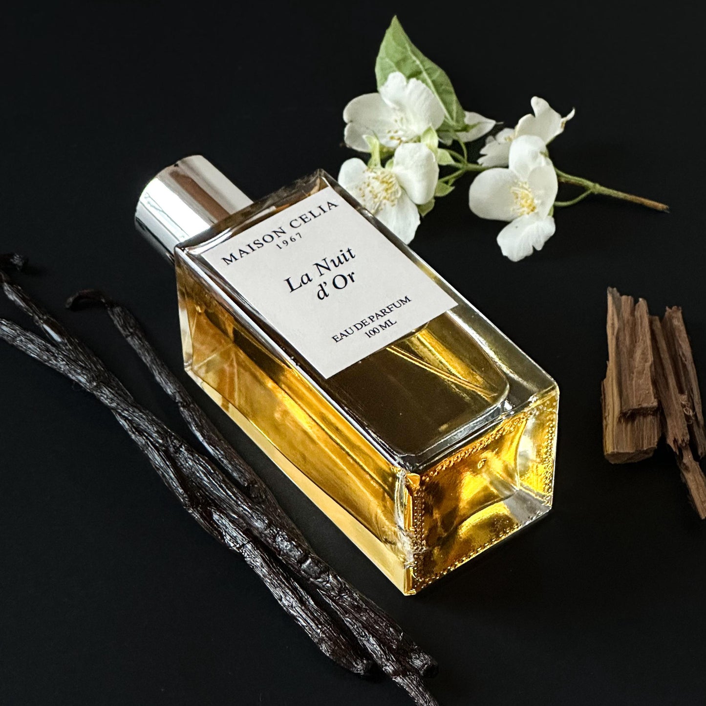 La Nuit d'Or 100 ml, de Maison Celia, entre vainilla, sándalo y flor de azahar.