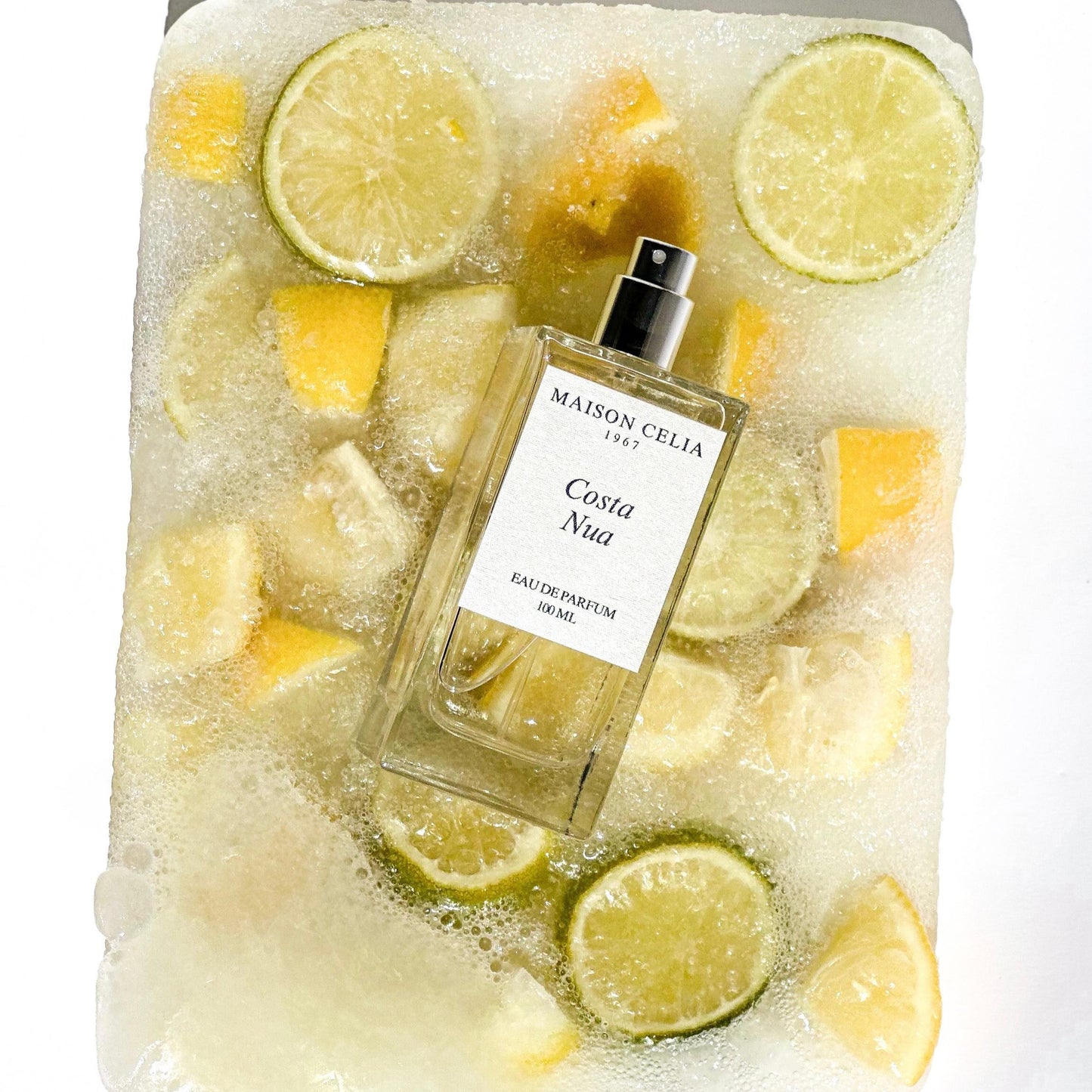 Costa Nua Eau de Parfum de Maison Celia en hielo y bergamotas